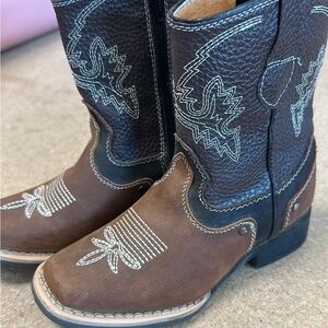 Black and Brown Leather Cowboy Boots with White Stitching